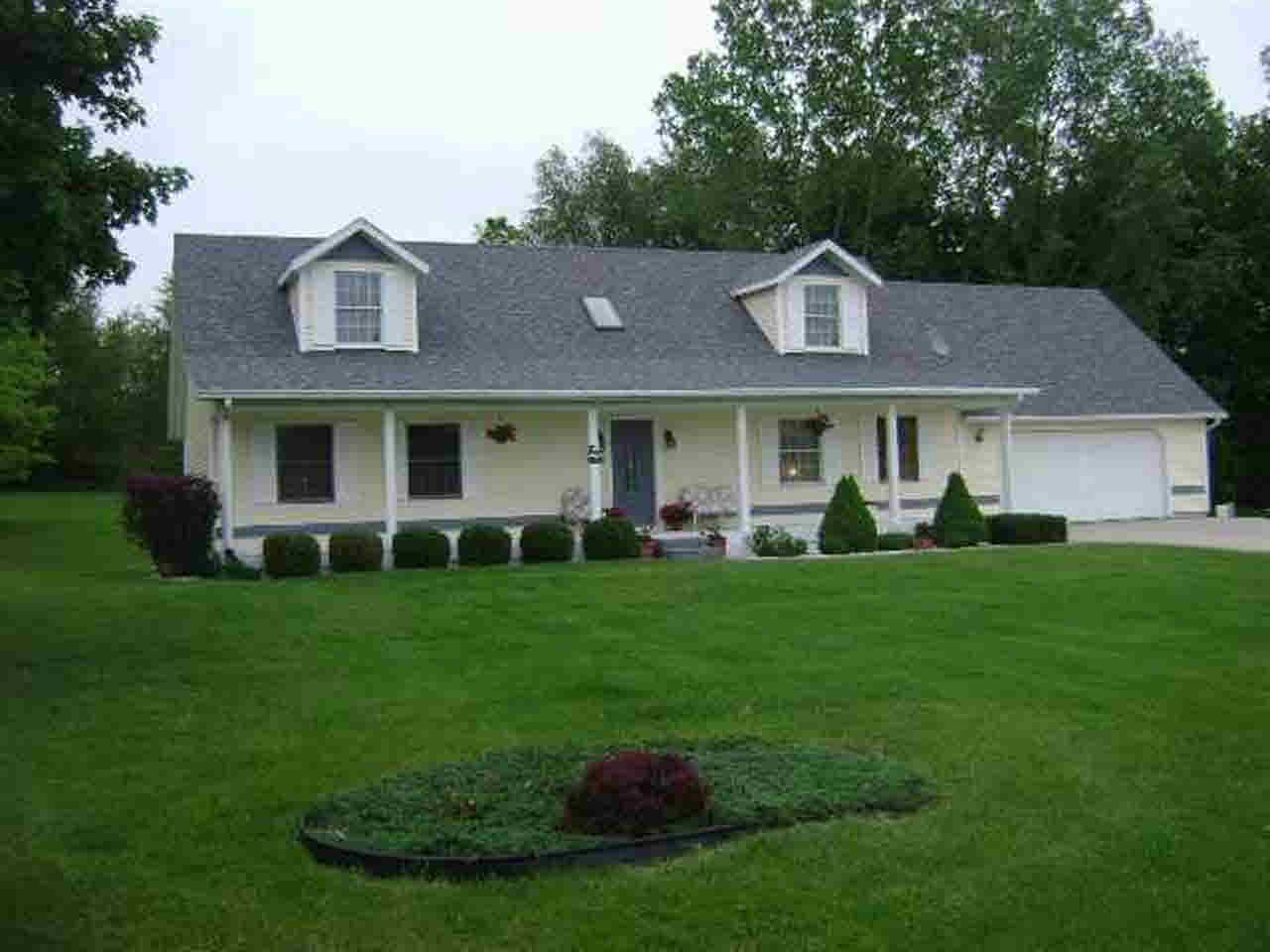 1234 N Arbutus Trl, Warsaw, IN 46580 photo 1