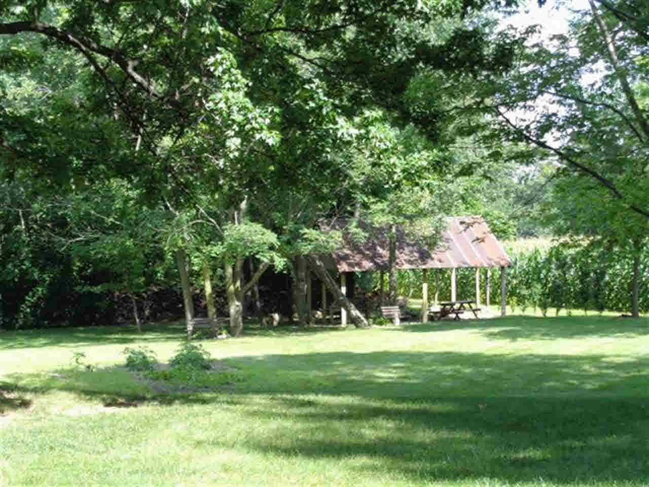 11800 N Syracuse Webster Rd, Syracuse, IN 46567 photo 2