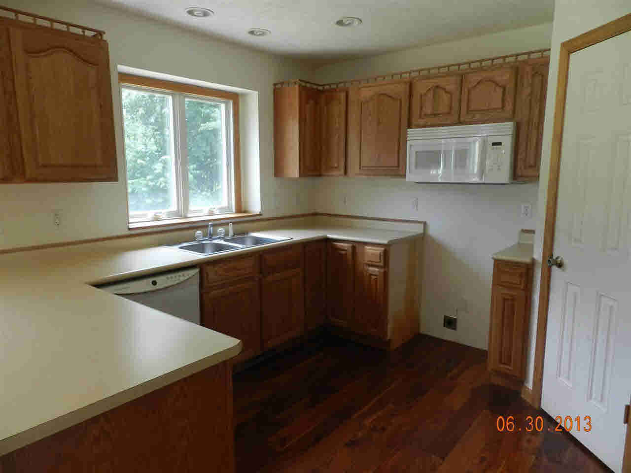 1721 W 1050 N, Wawaka, IN 46794 photo 2