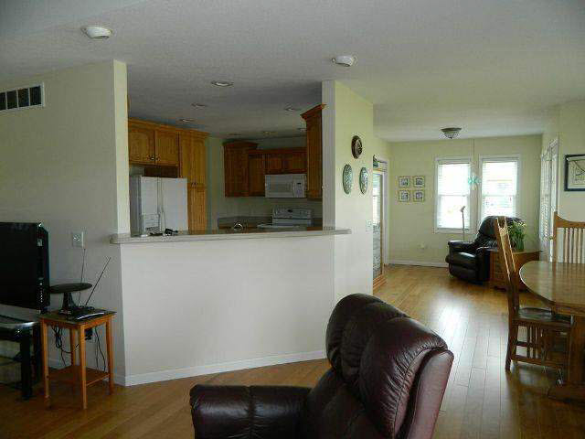 4262 N Aspen Dr, Warsaw, IN 46582 photo 5