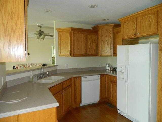 4262 N Aspen Dr, Warsaw, IN 46582 photo 3
