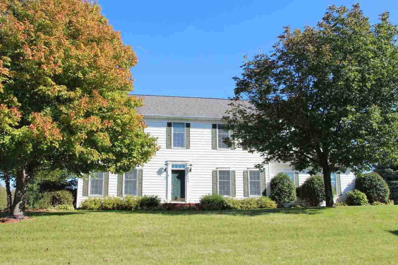1860 W Primrose Ct, Warsaw, IN 46580 photo 1