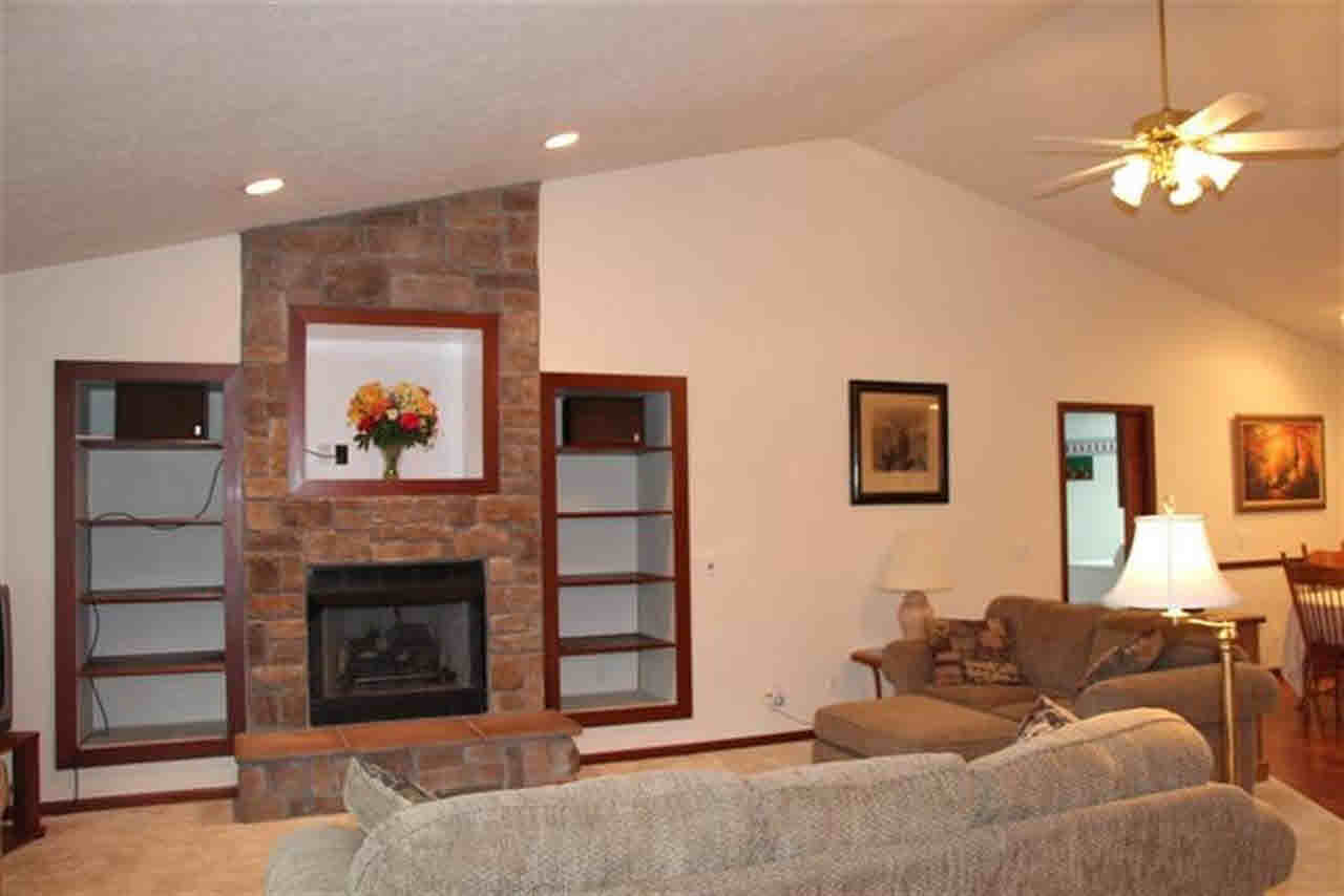6189 E 450 N, Leesburg, IN 46538 photo 13