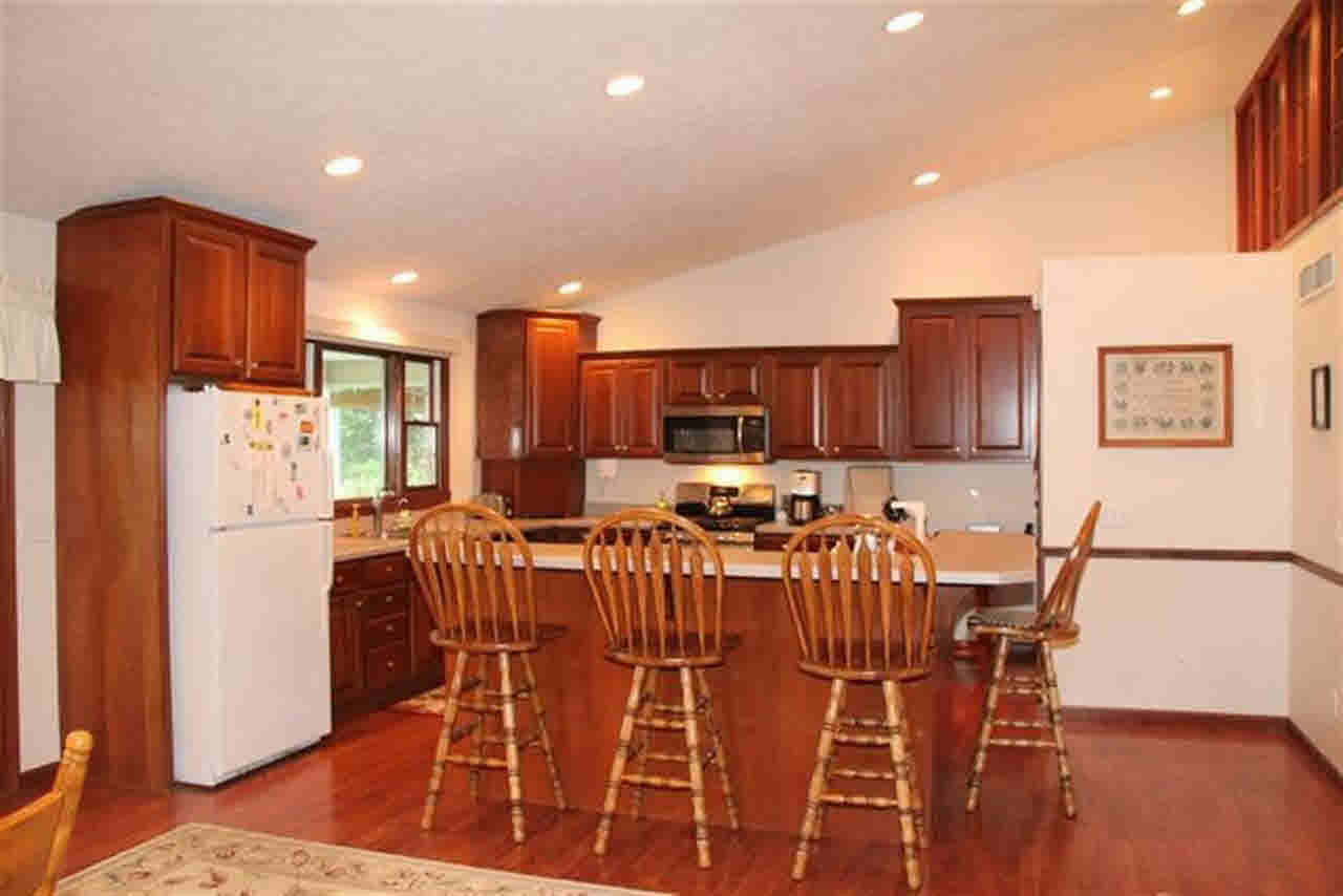 6189 E 450 N, Leesburg, IN 46538 photo 4