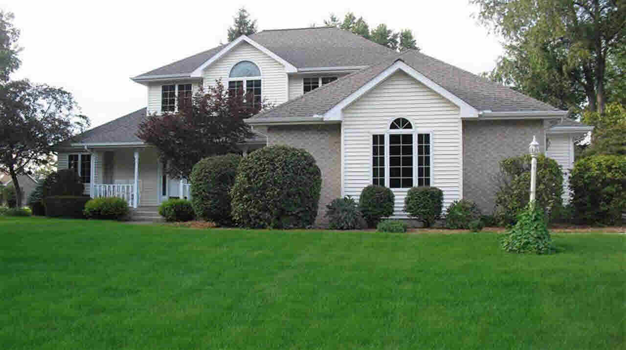 4650 E Sunset Dr, Syracuse, IN 46567 photo 1