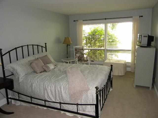 1119 Lakeshore Dr, Warsaw, IN 46580 photo 3