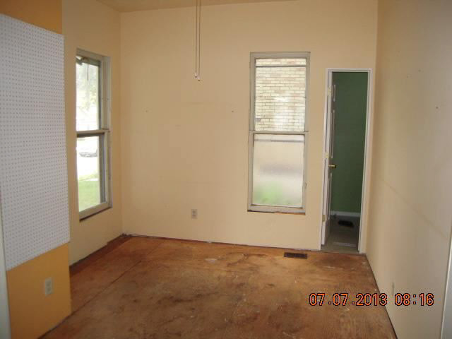 330 Aspenwald Ave, Elkhart, IN 46516 photo 9