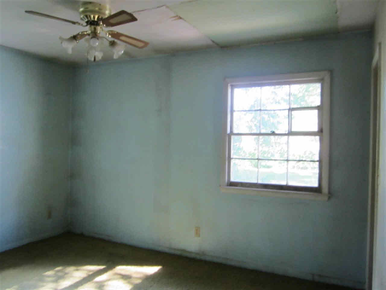 18071 Aaron Dr, Goshen, IN 46528 photo 4