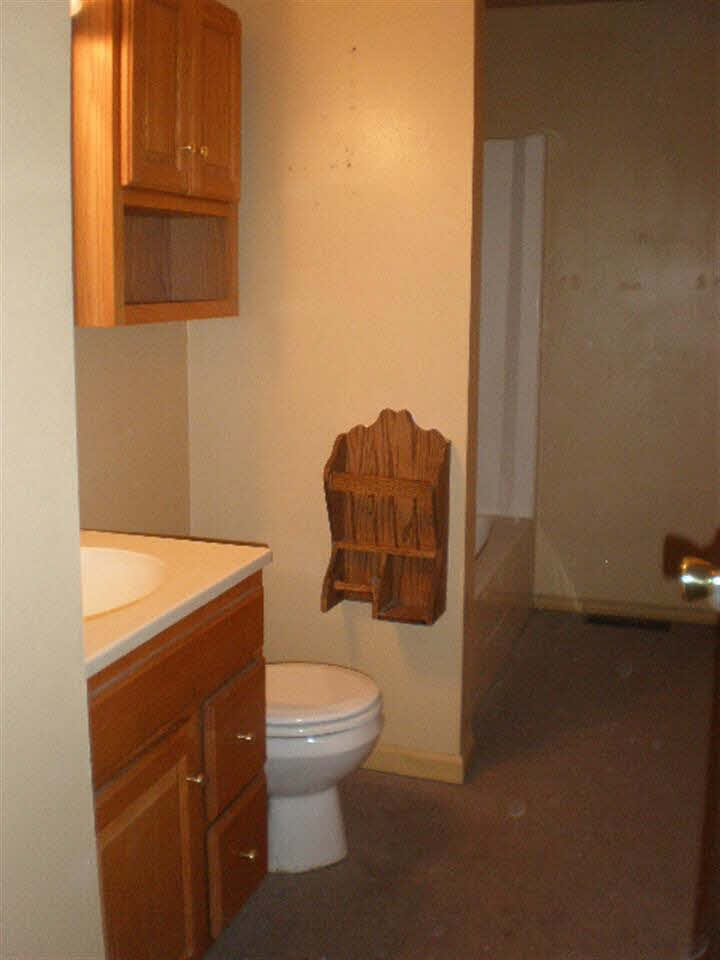 707 N Nappanee St, Nappanee, IN 46550 photo 10