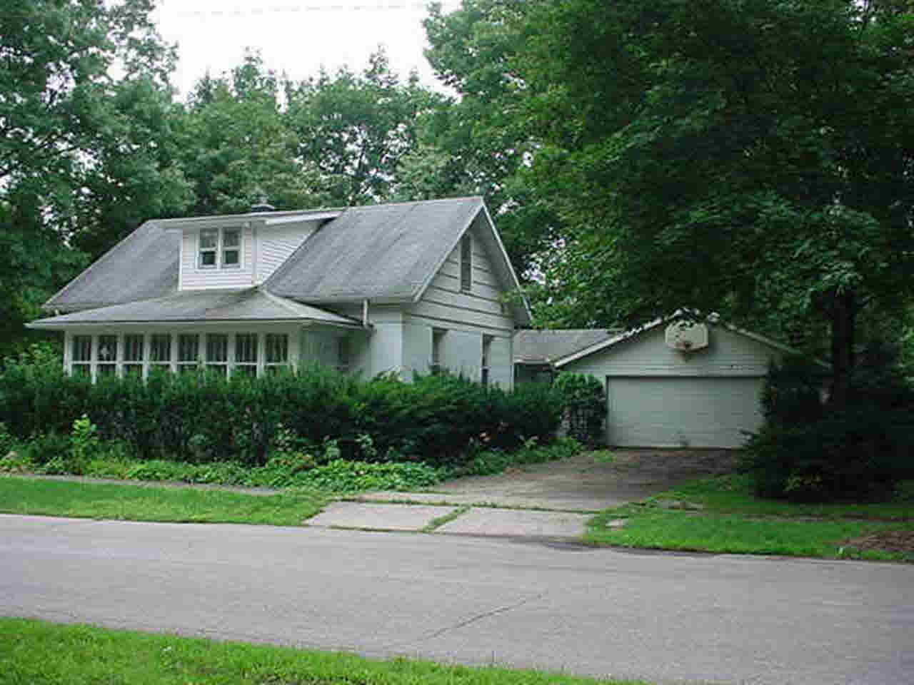 1202 Prairie Ave, Goshen, IN 46526 photo 2