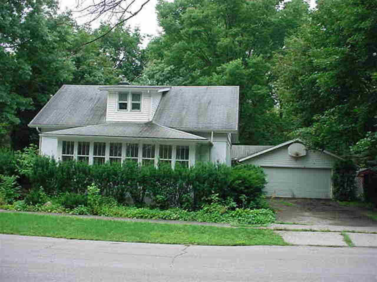 1202 Prairie Ave, Goshen, IN 46526 photo 4