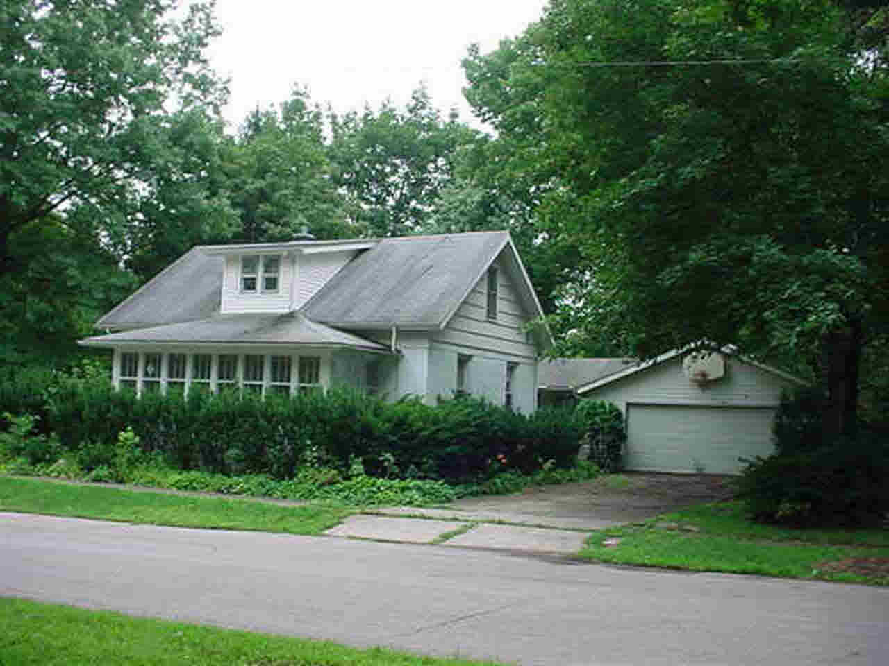 1202 Prairie Ave, Goshen, IN 46526 photo 3