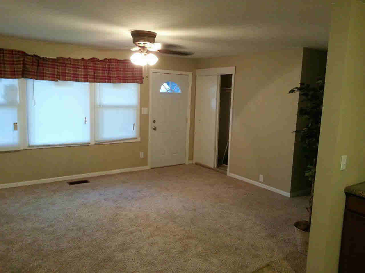 1106 Westwood Dr, Goshen, IN 46526 photo 3