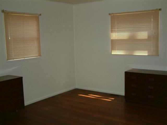 502 N Clark St, Nappanee, IN 46550 photo 6