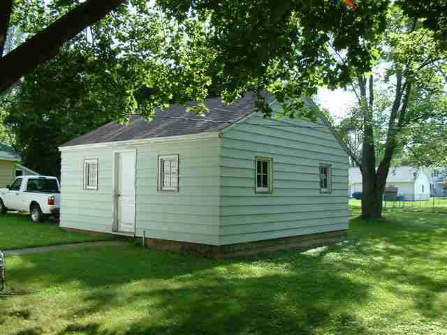 502 N Clark St, Nappanee, IN 46550 photo 14