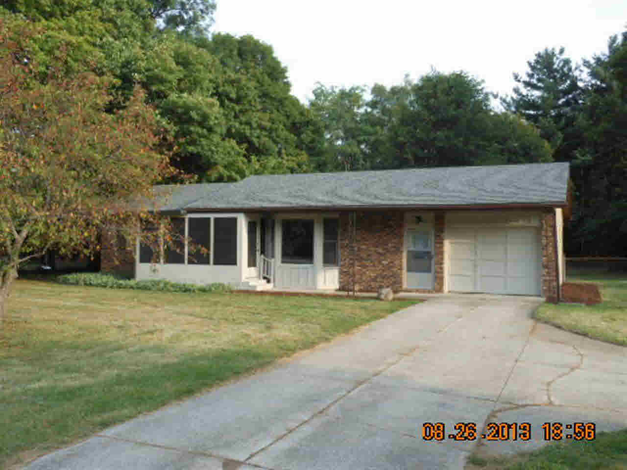 601 W Vistula St, Bristol, IN 46507 photo 2