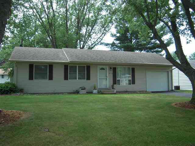 54627 Michael Dr, Elkhart, IN 46516 photo 1