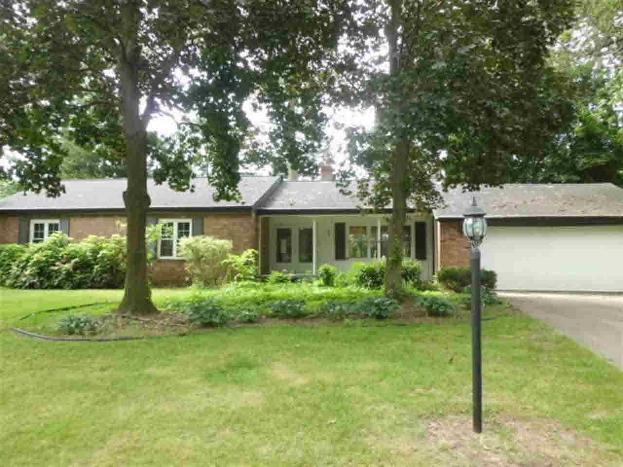 23318 Forest Ln, Elkhart, IN 46516 photo 1