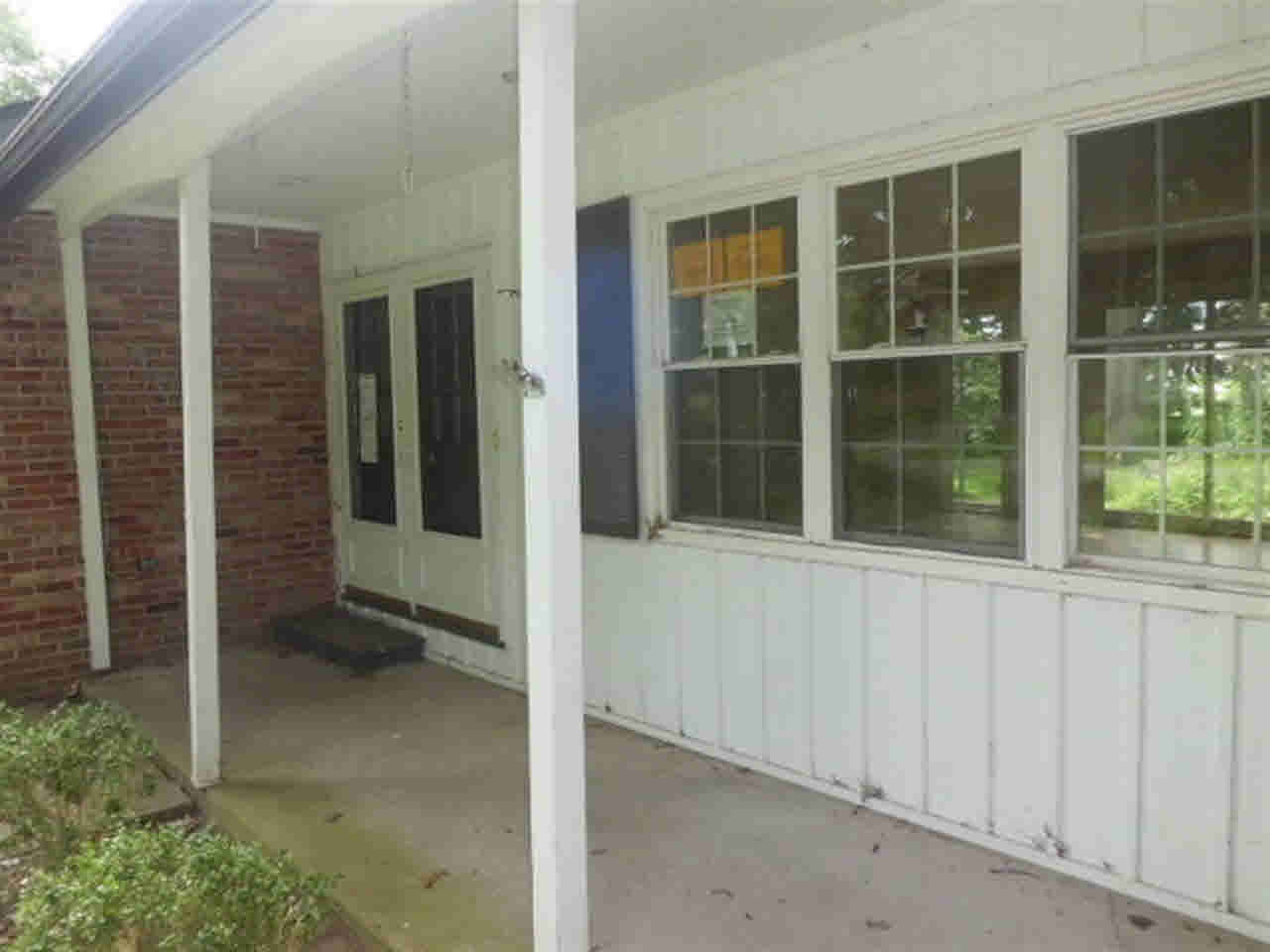 23318 Forest Ln, Elkhart, IN 46516 photo 2