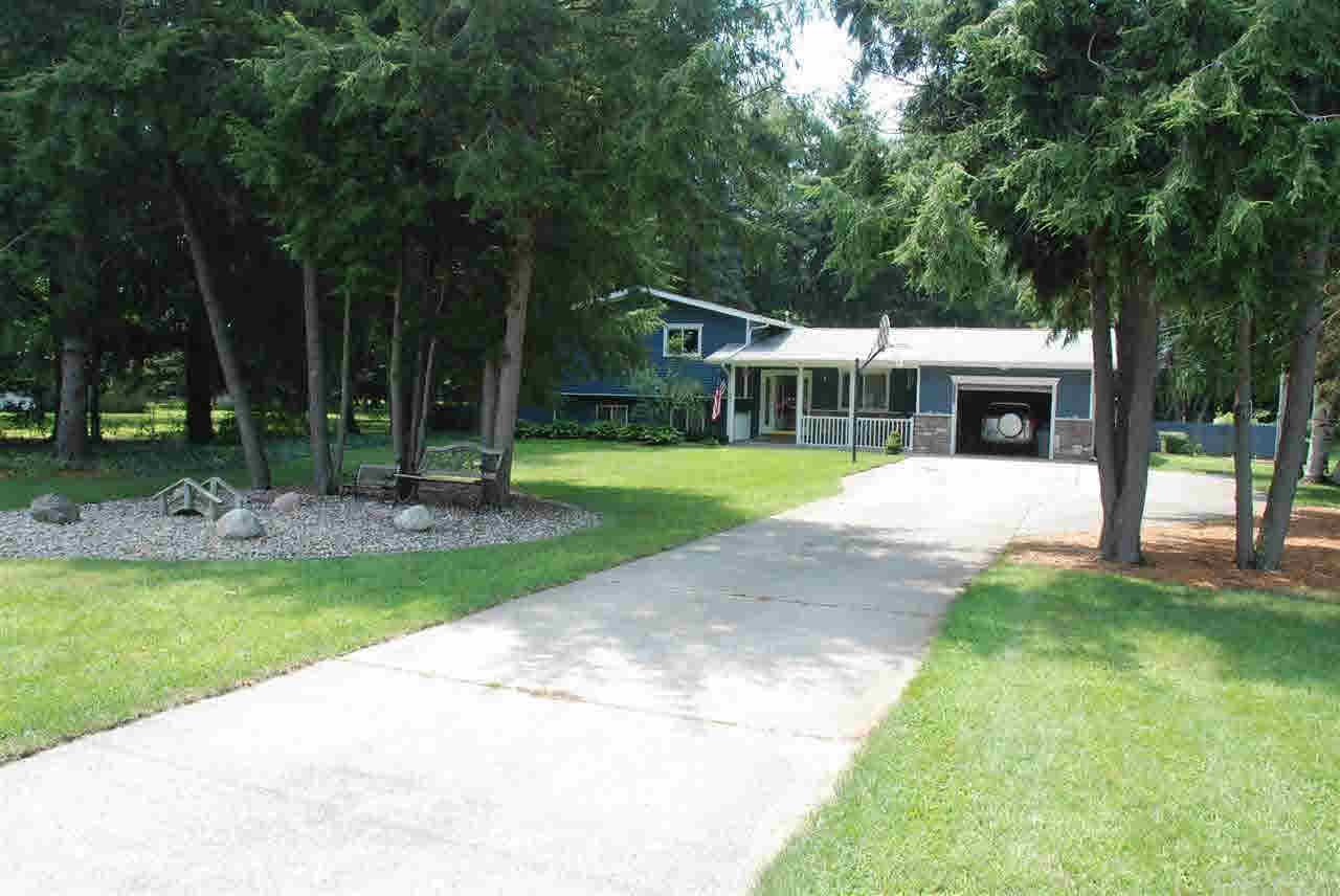 54175 Highland Blvd, Elkhart, IN 46514 photo 2
