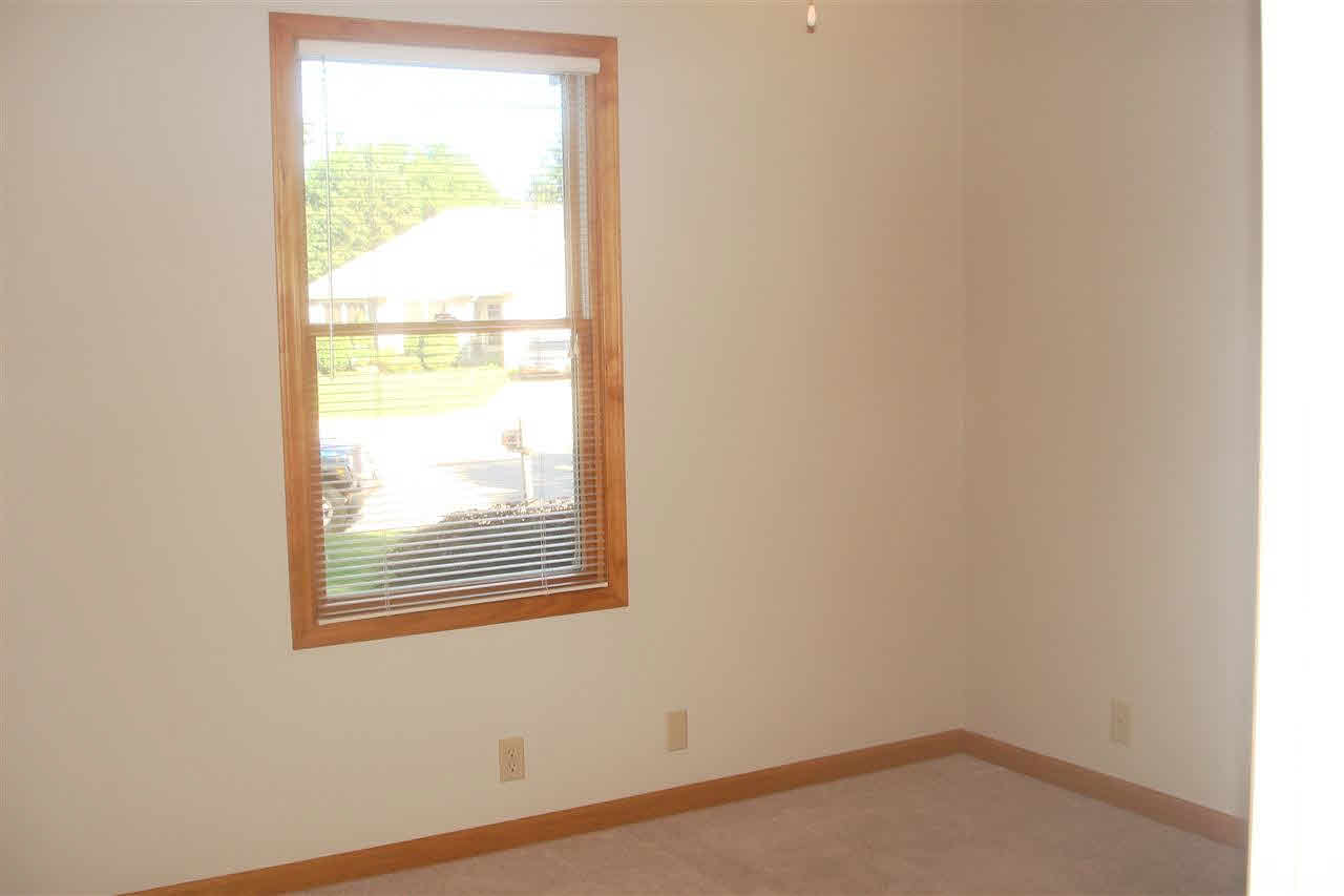 29514 Tara Pl, Elkhart, IN 46514 photo 11