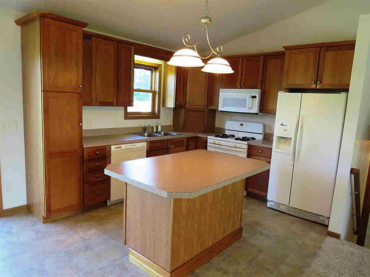 58695 Sun Gold Blvd, Goshen, IN 46528 photo 2