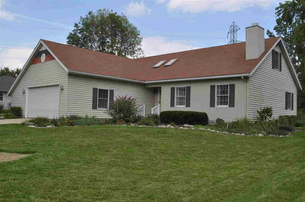 58216 Gary Dr, Goshen, IN 46528 photo 1