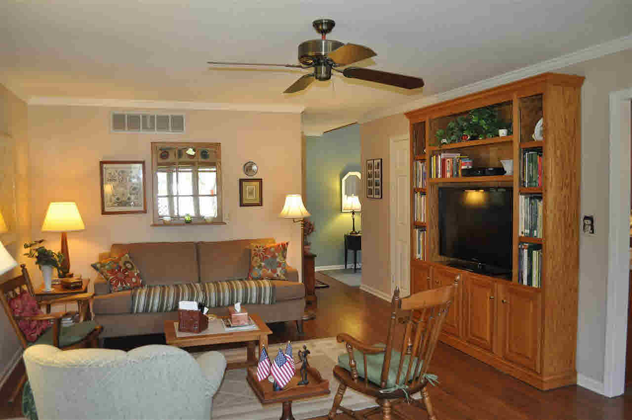 58216 Gary Dr, Goshen, IN 46528 photo 5