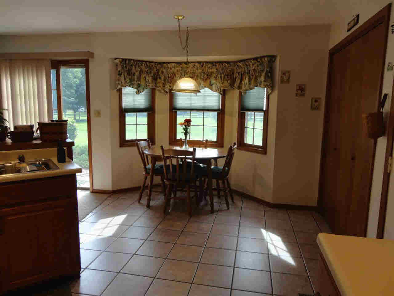 53547 Arrowwood Dr, Elkhart, IN 46514 photo 5