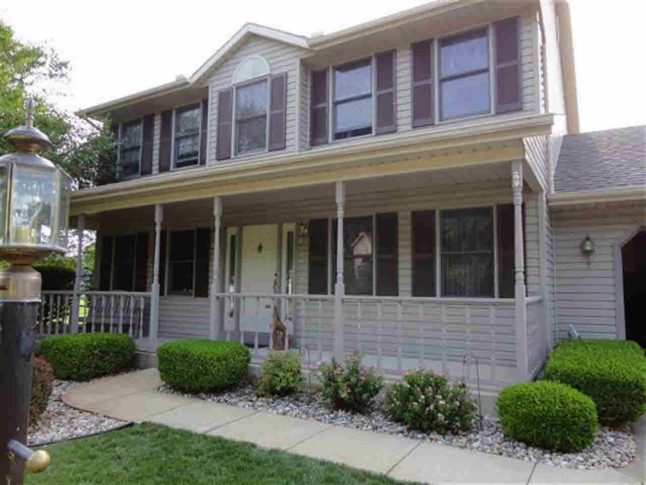 53547 Arrowwood Dr, Elkhart, IN 46514 photo 1