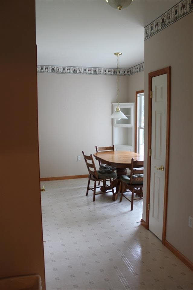 1313 Orchard Ln, Shipshewana, IN 46565 photo 6