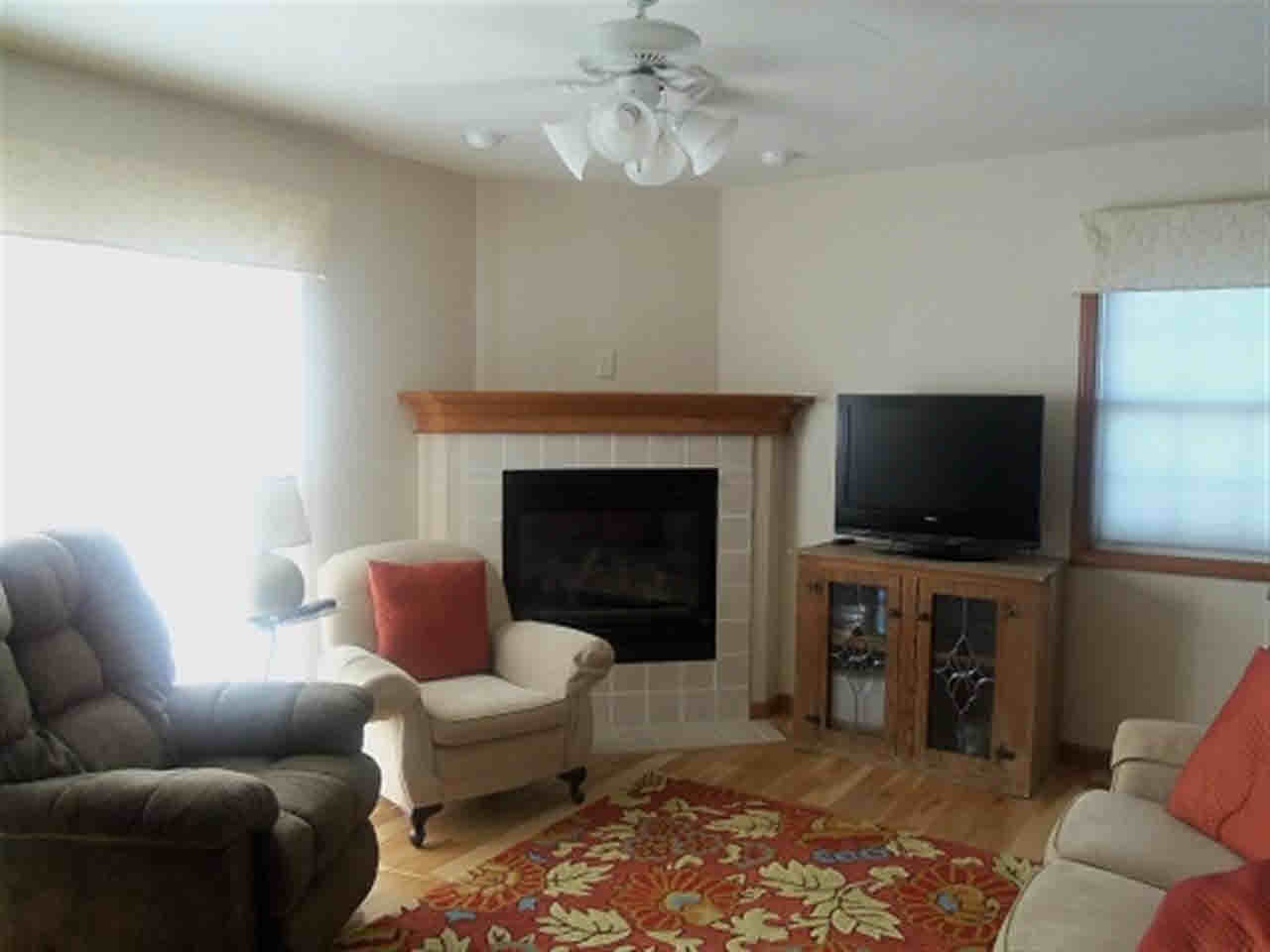 325 Fairview Dr, Goshen, IN 46528 photo 6