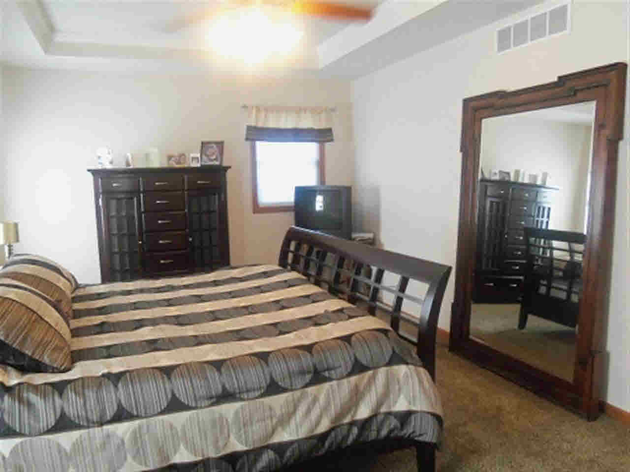 325 Fairview Dr, Goshen, IN 46528 photo 18