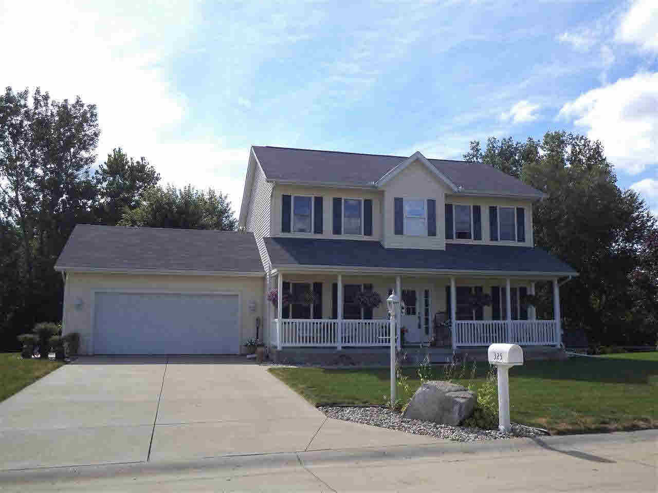 325 Fairview Dr, Goshen, IN 46528 photo 1