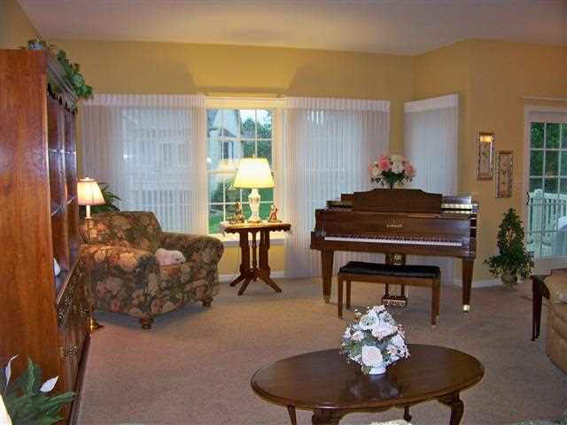 1262 Camden Ct, Goshen, IN 46526 photo 5