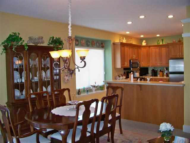 1262 Camden Ct, Goshen, IN 46526 photo 10
