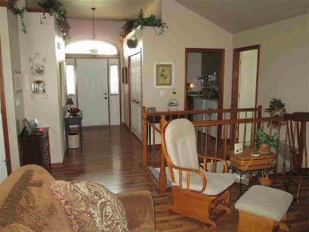 20976 Rivers Edge Dr, Goshen, IN 46528 photo 7