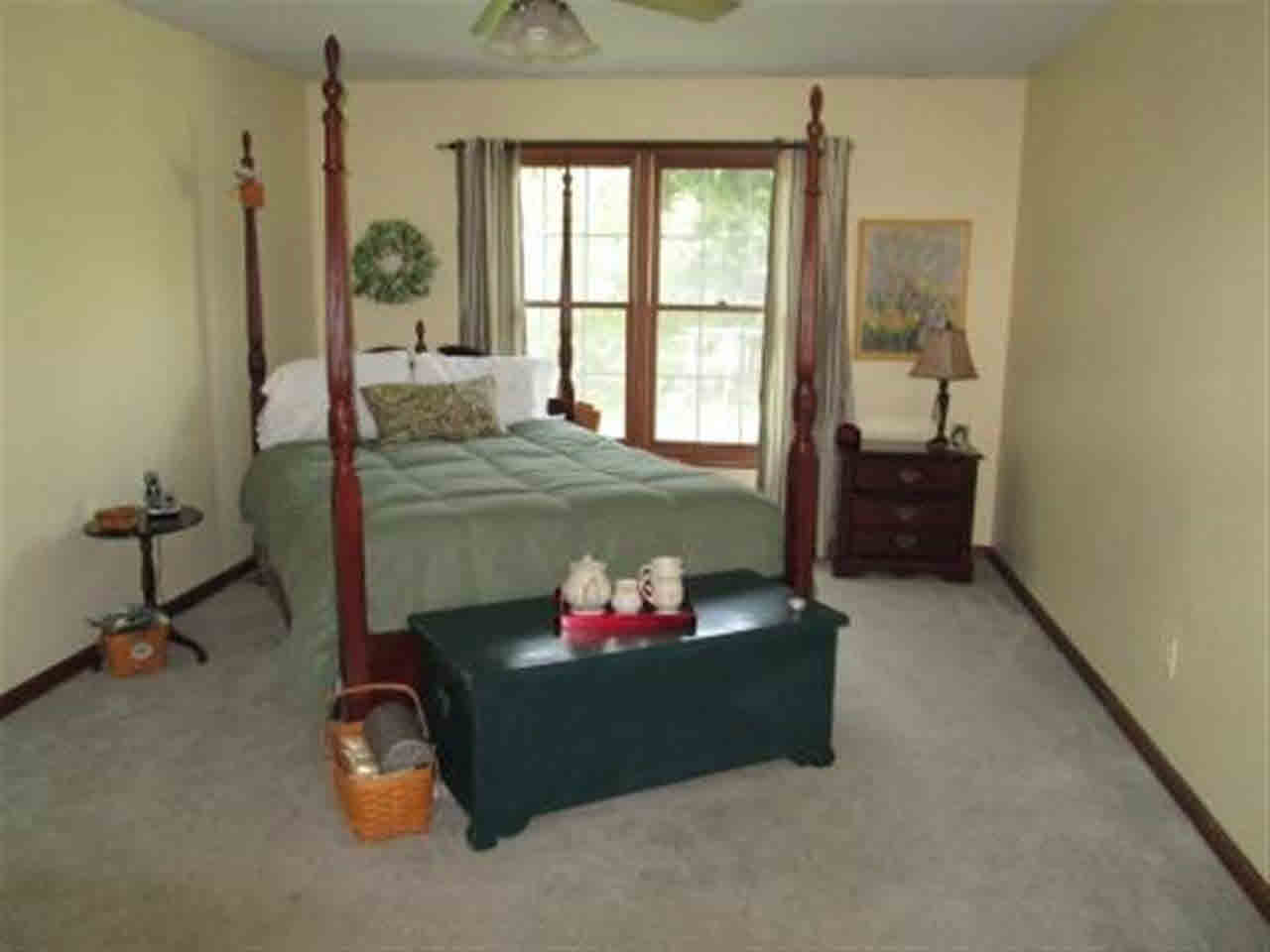 20976 Rivers Edge Dr, Goshen, IN 46528 photo 11