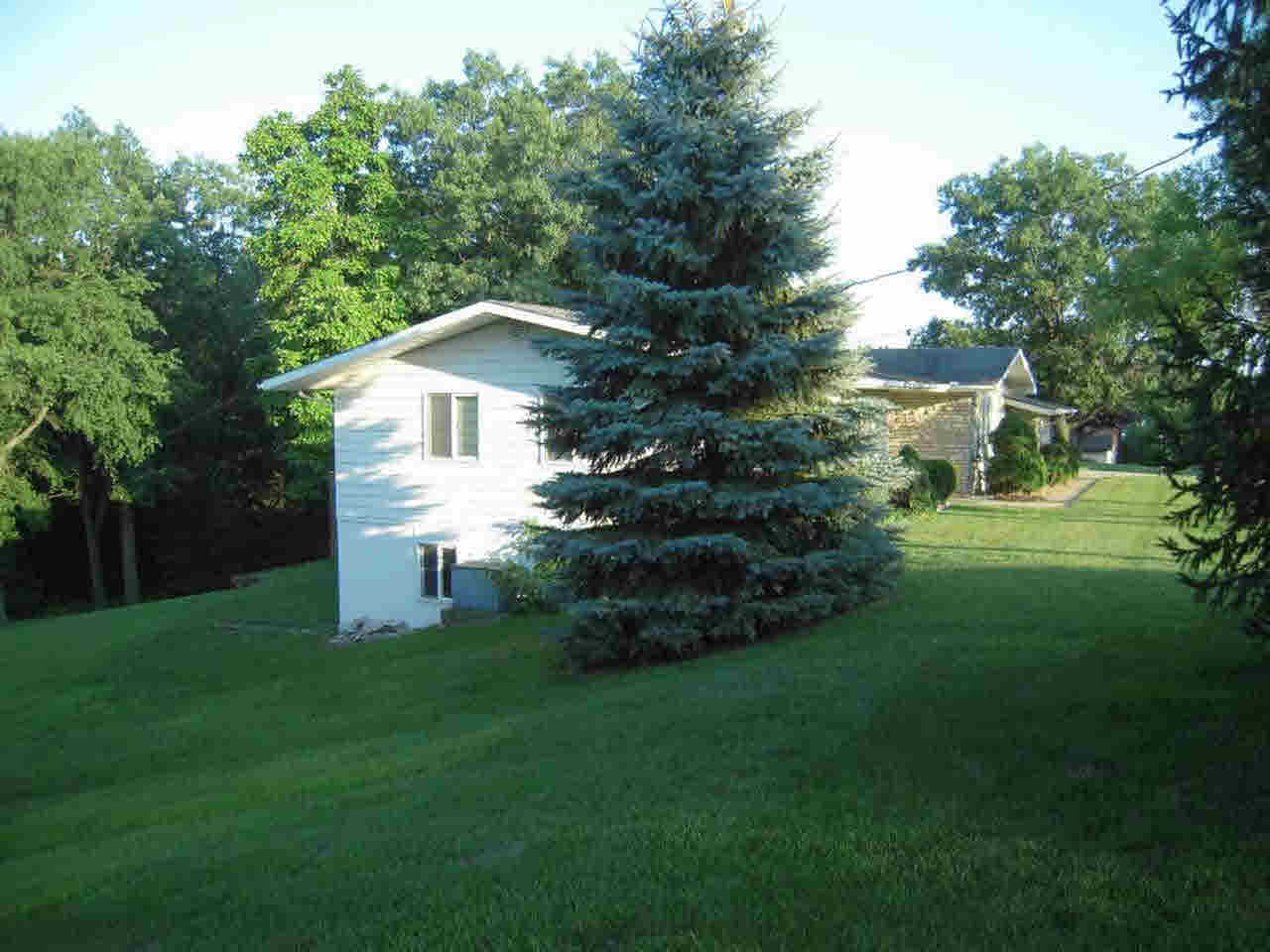 502 Skyview Dr, Middlebury, IN 46540 photo 22