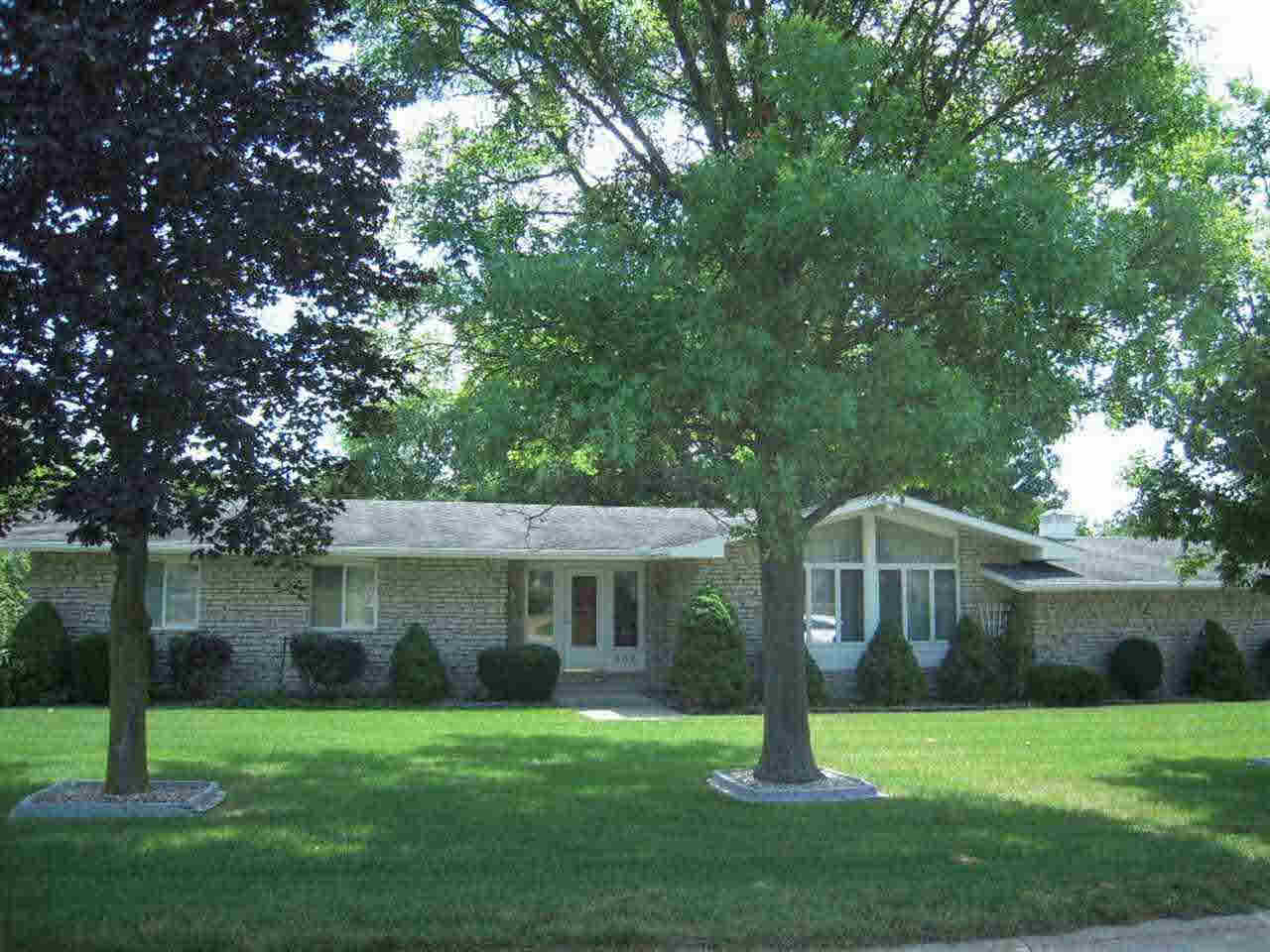 502 Skyview Dr, Middlebury, IN 46540 photo 1