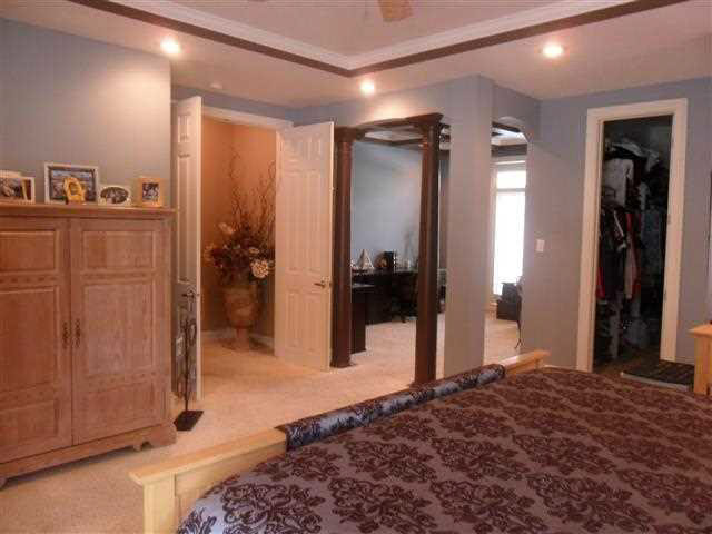 21439 Cheri Ln, Bristol, IN 46507 photo 16