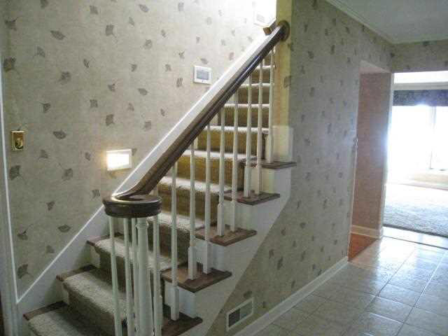 1609 Greenleaf Blvd, Elkhart, IN 46514 photo 4