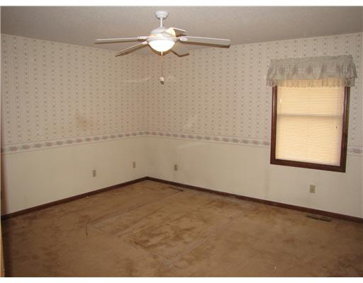 10252 Golden Wheat Dr, Granger, IN 46530 photo 15