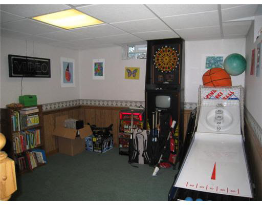 847 Garden Ln, South Bend, IN 46619 photo 15