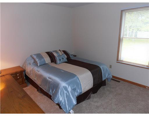 51432 Righter Ln, South Bend, IN 46628 photo 9