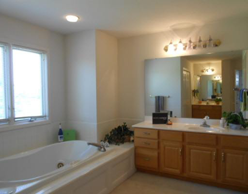 15021 Longbridge Dr, Granger, IN 46530 photo 10