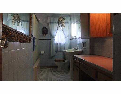 919 Liberty Dr, Mishawaka, IN 46545 photo 9