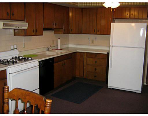 1333 Berkshire Dr, South Bend, IN 46614 photo 3