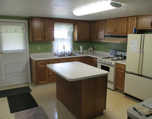 10768 Fairview Ave, Osceola, IN 46561 photo 2