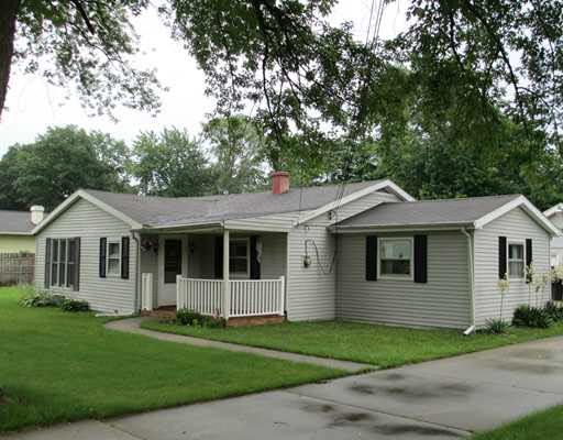 10768 Fairview Ave, Osceola, IN 46561 photo 1